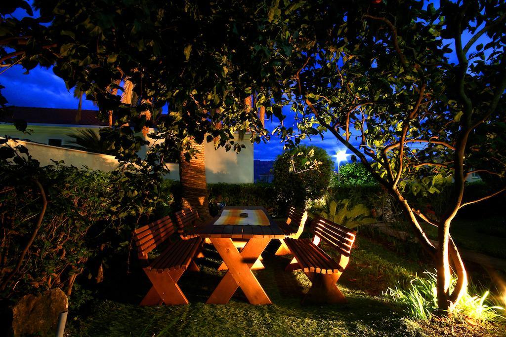 Guesthouse Bmb Bagaric บุดวา ห้อง รูปภาพ